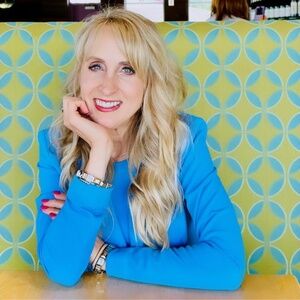 Meet your Posher, Terri Jo